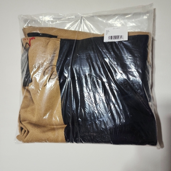 New Parish LA 'Stevie' Poncho - Picture 6 of 8